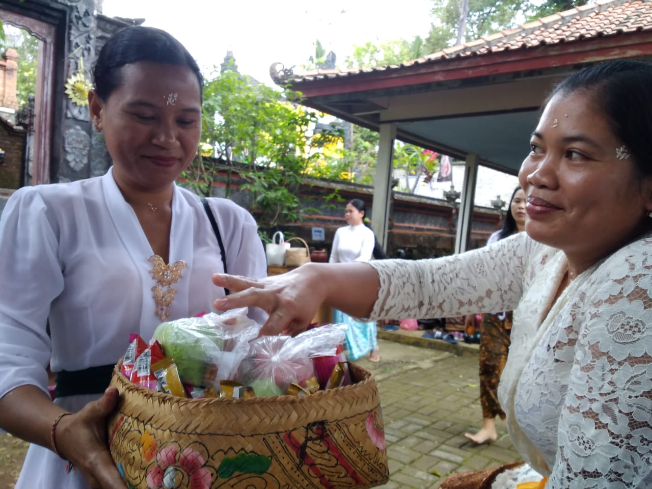 Hari Raya Galungan Diperingati untuk Mawas Diri