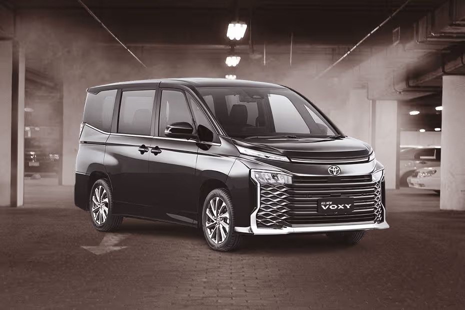 Review Toyota Voxy 2022, Cocok untuk Keluarga!