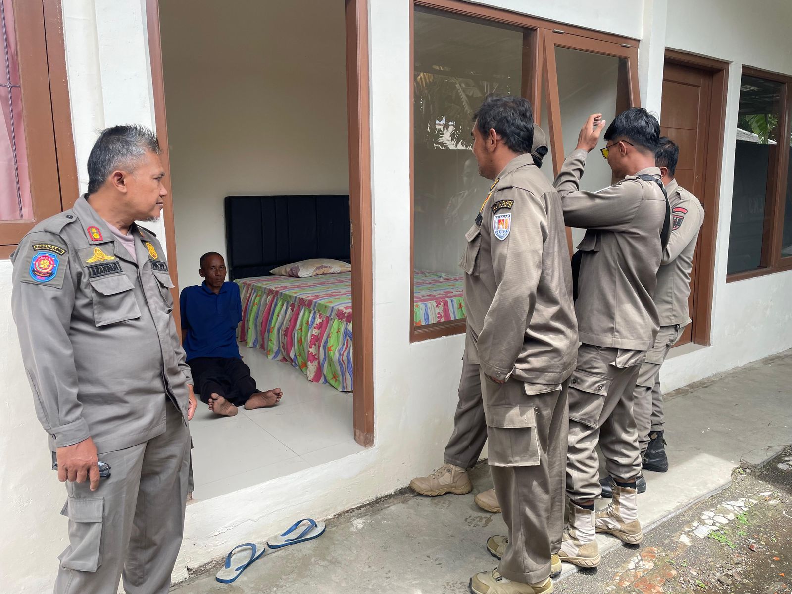 Sepanjang 2025, Satpol PP Cilacap Tertibkan 51 ODGJ, Diserahkan ke Dinsos untuk Karantina