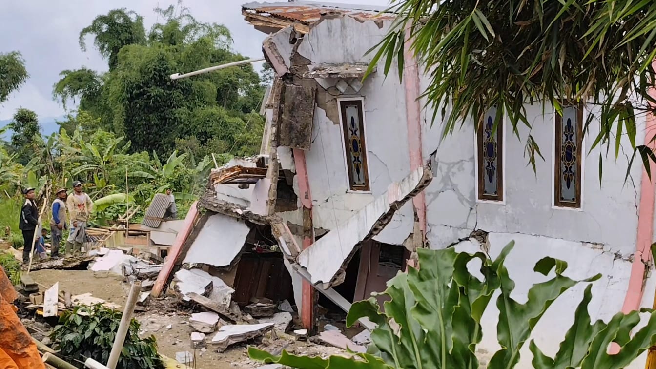 Pemkab Banjarnegara Bangun Hunian Sementara bagi Korban Pergerakan Tanah di Ratamba