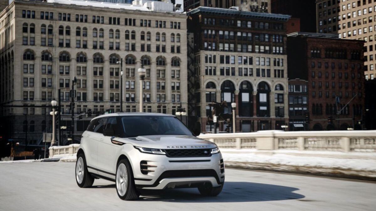 Range Rover Evoque Hadir dengan Desain Elegan dan Harga yang Tetap Kompetitif