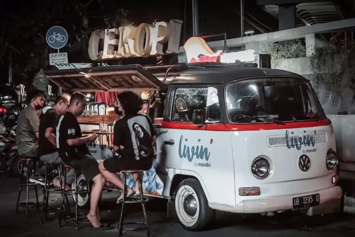 5 Mobil Van yang Cocok Untuk Bisnis Coffeshop Keliling