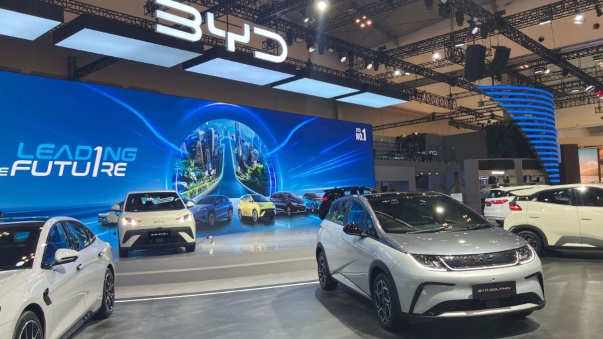 BYD Tarik 115 Ribu Mobil Listrik: Ancaman Baterai Panas Guncang Industri EV China