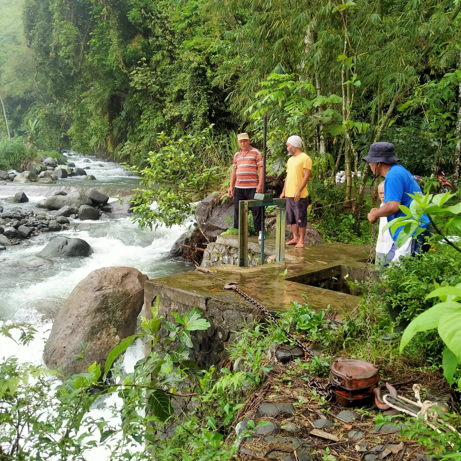 Tanggul Kali Glodogan Jebol, Pertanian Lima Desa di Pekuncen Terdampak