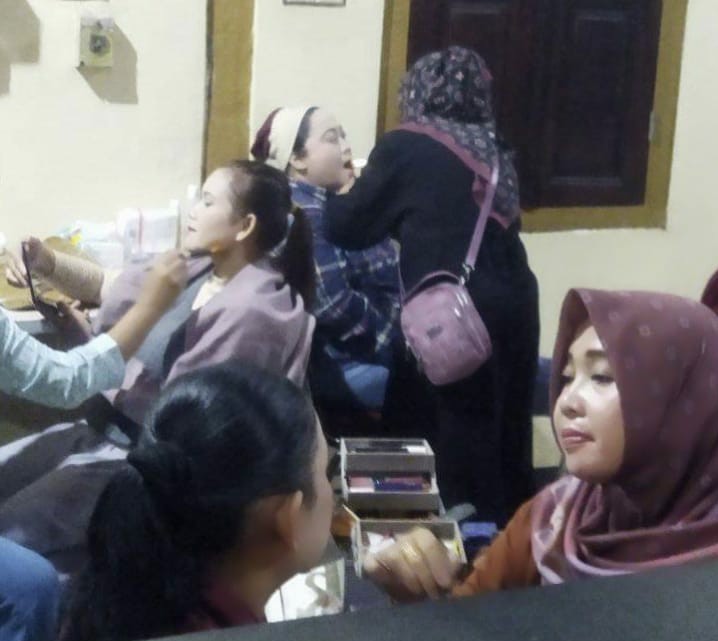 Kirab Pusaka Hari Jadi Kabupaten Banyumas, Rejeki Para Perias