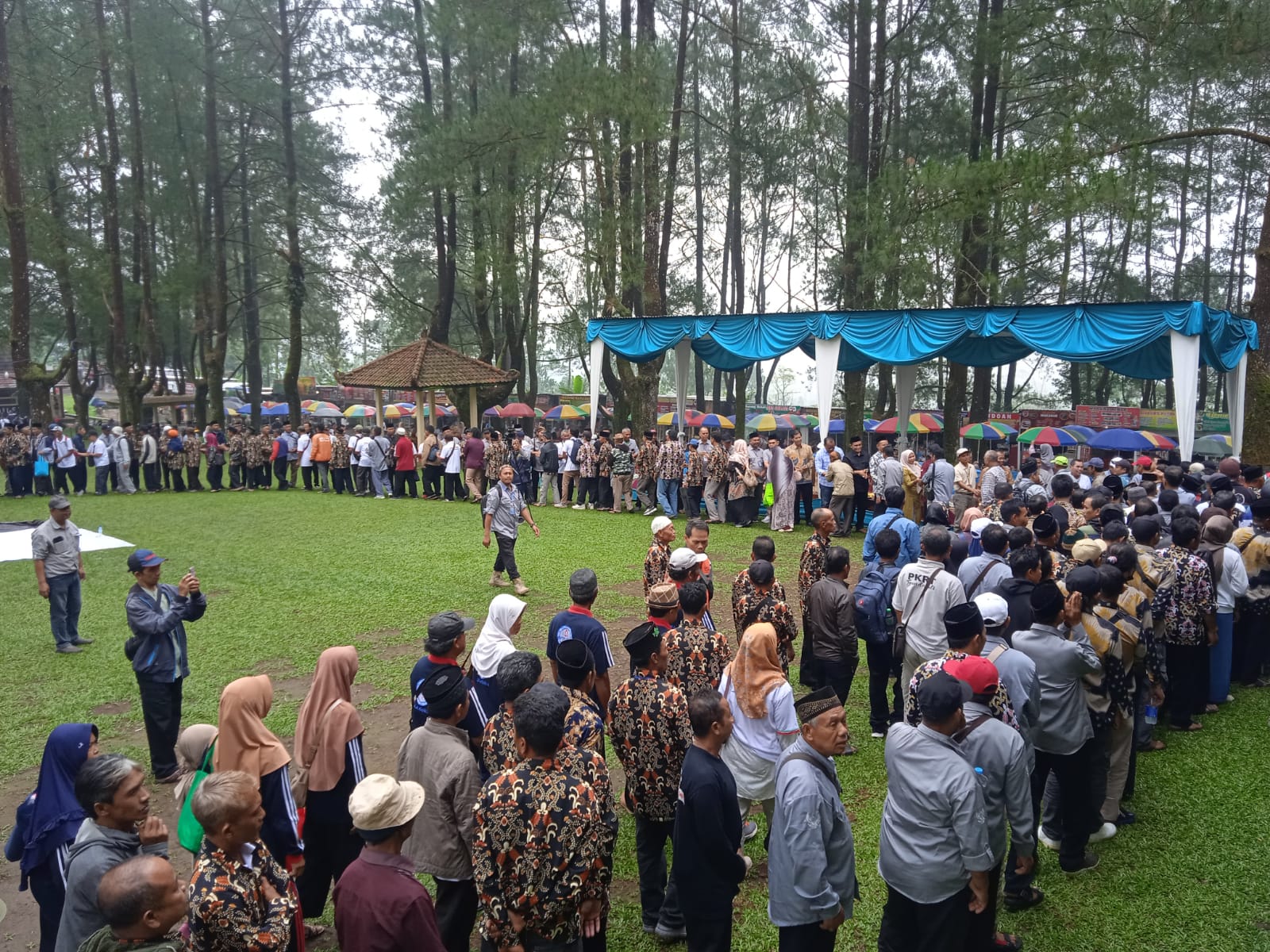 Halal Bihalal PKRT, Ribuan Ketua RT Penuhi Golaga