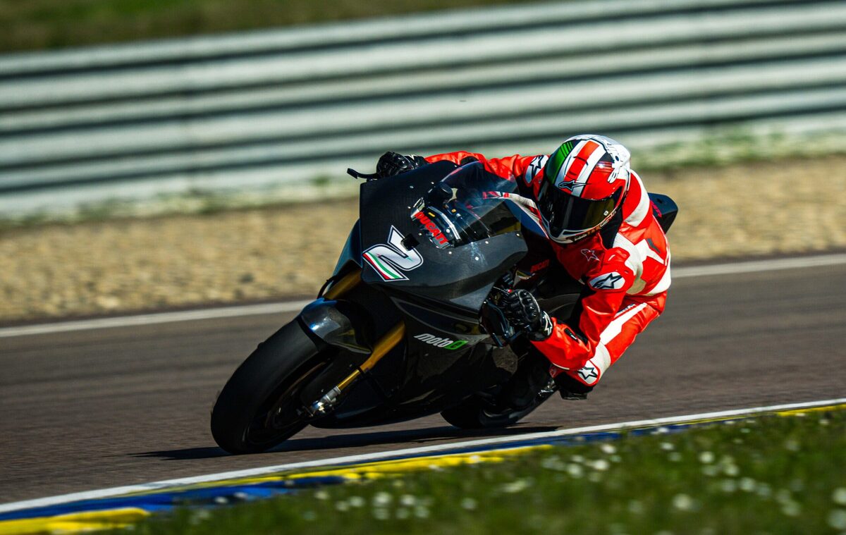 Kabar Terbaru! Motor Ducati V21L Dibekali Baterai Solid-State, Bagaimana Performanya?