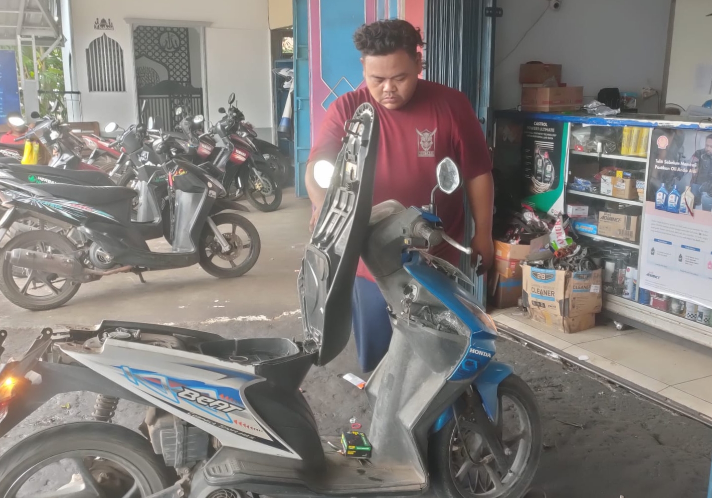 Harga Oli Naik Tajam, Konsumen di Banyumas Terkejut 