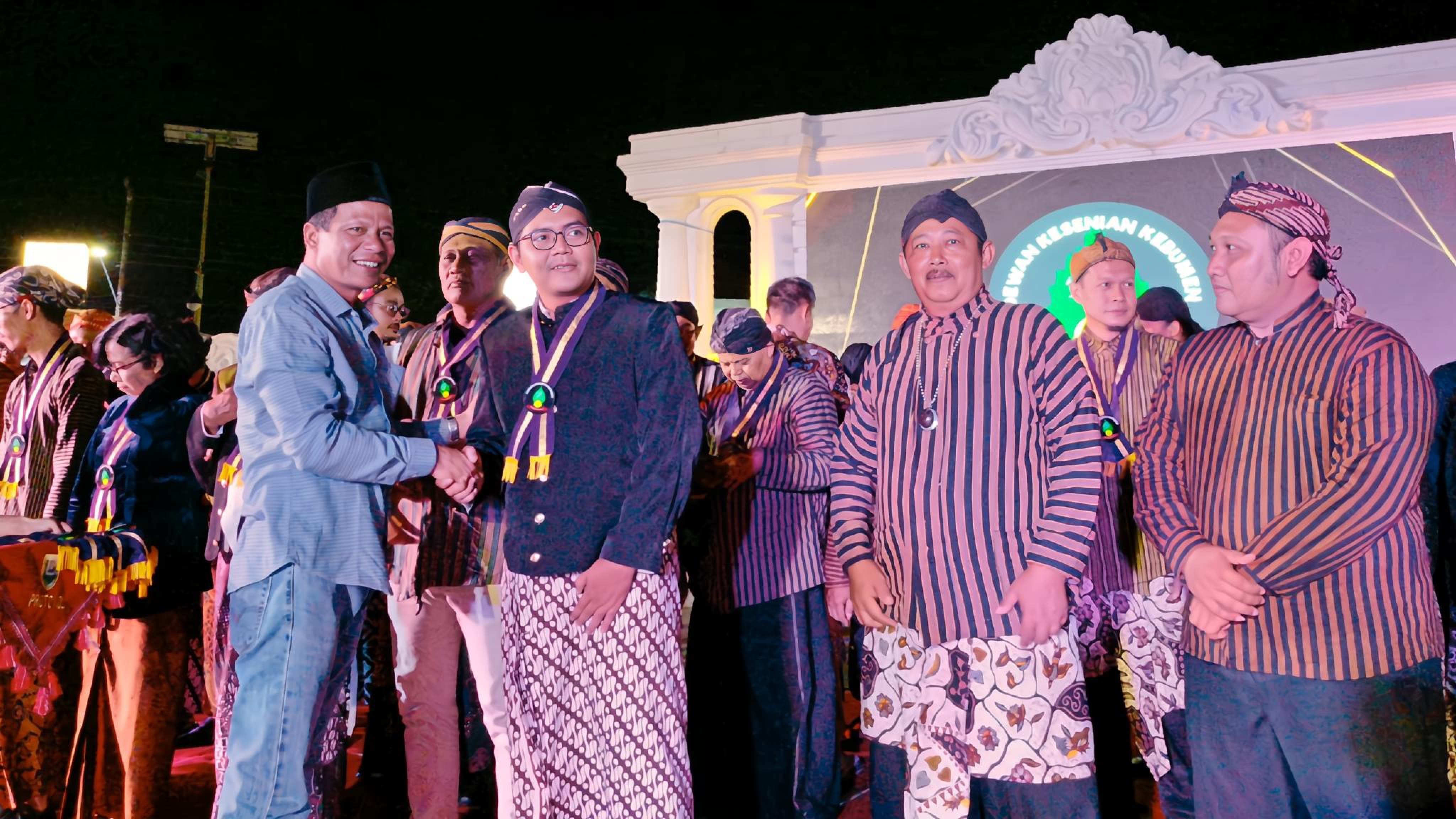 Pengurus Baru DKD Kebumen Dikukuhkan, Wabup Dorong Promosi Kesenian hingga Tingkat Nasional