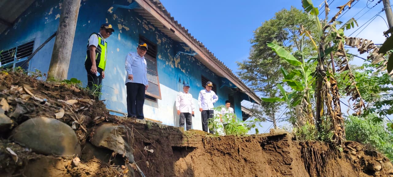 Talud IPA 1 PDAM Tirta Serayu Banjarnegara Longsor, Delapan Ribu Pelanggan Terdampak