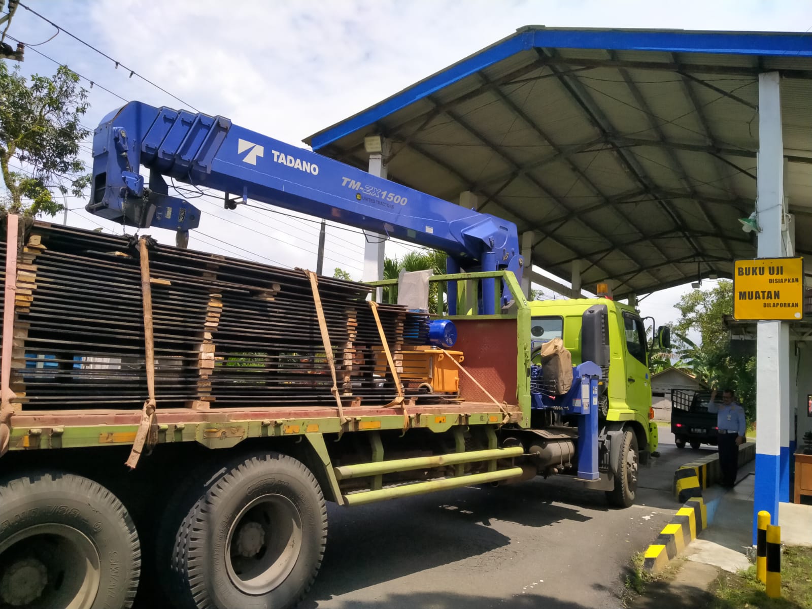 10 Persen Kendaraan Barang Melanggar