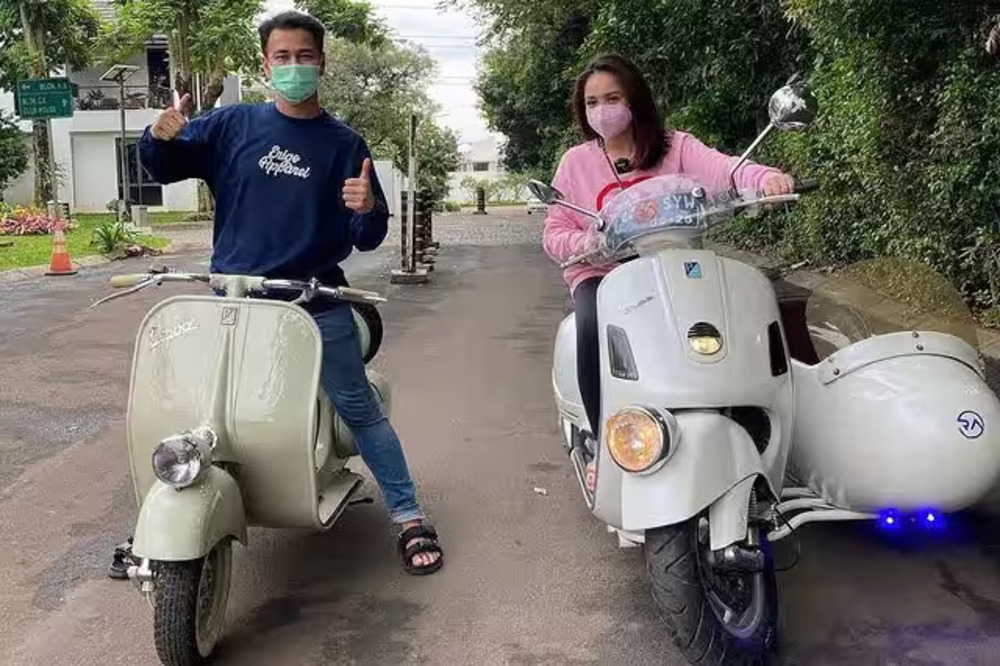 Deretan Publik Figur Indonesia yang Mempunyai Motor Vespa Matic di Garasinya, Ada Siapa Saja?