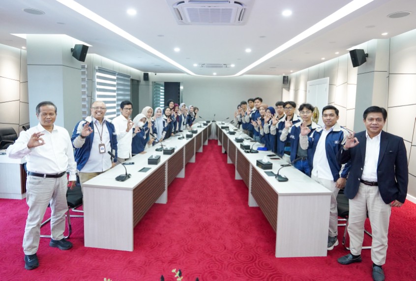 Rektor UMP Lepas Empat Tim Diajang KMI Expo 2026 