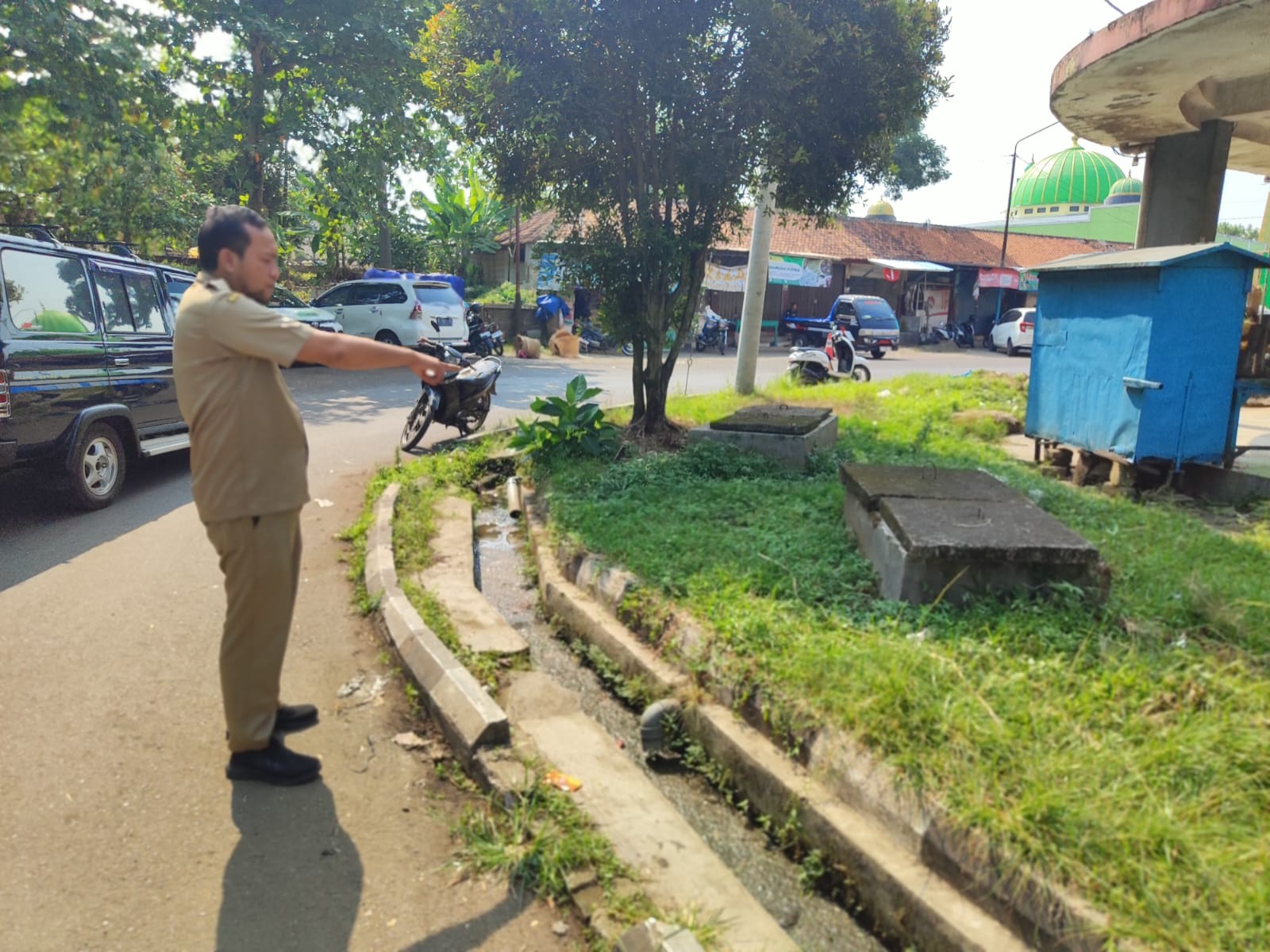 Banyak Sedimentasi, Drainase Sisi Utara Pasar Segamas Purbalingga Diperbaiki dengan Anggaran Rp95 Juta