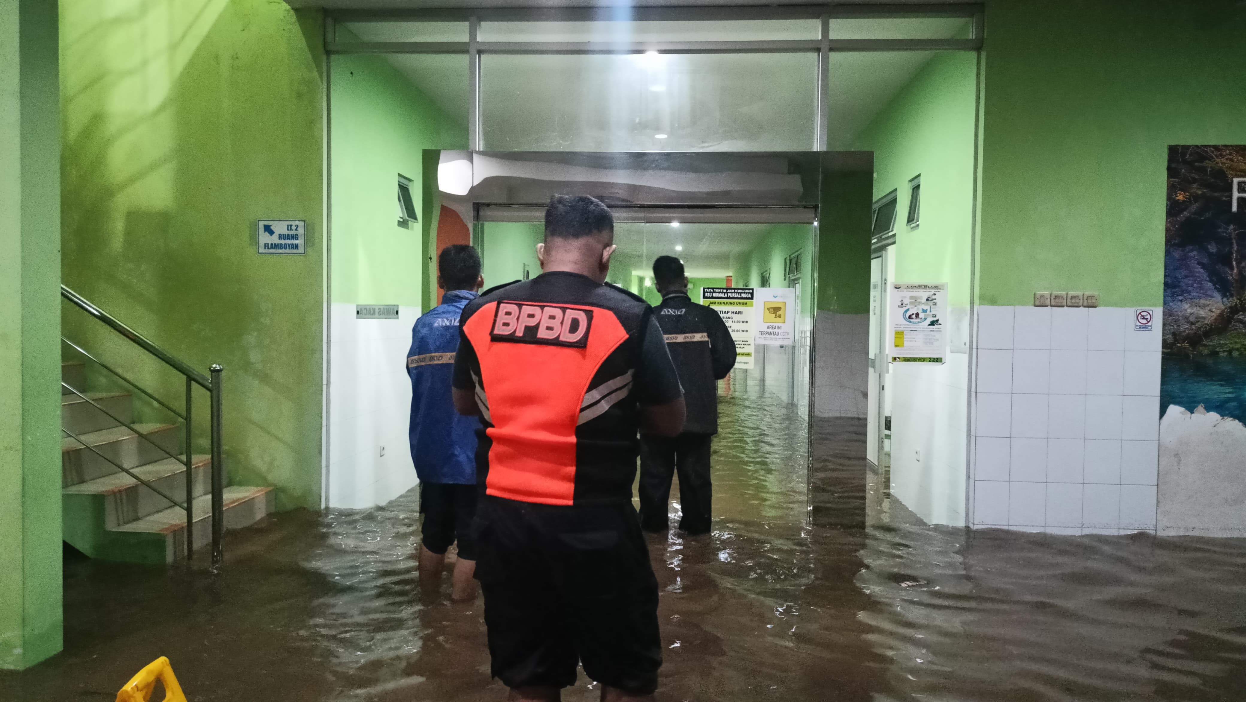 Hujan Deras dan Selokan Meluap, Ruang Perawatan RSU Nirmala Purbalingga Tergenang Air