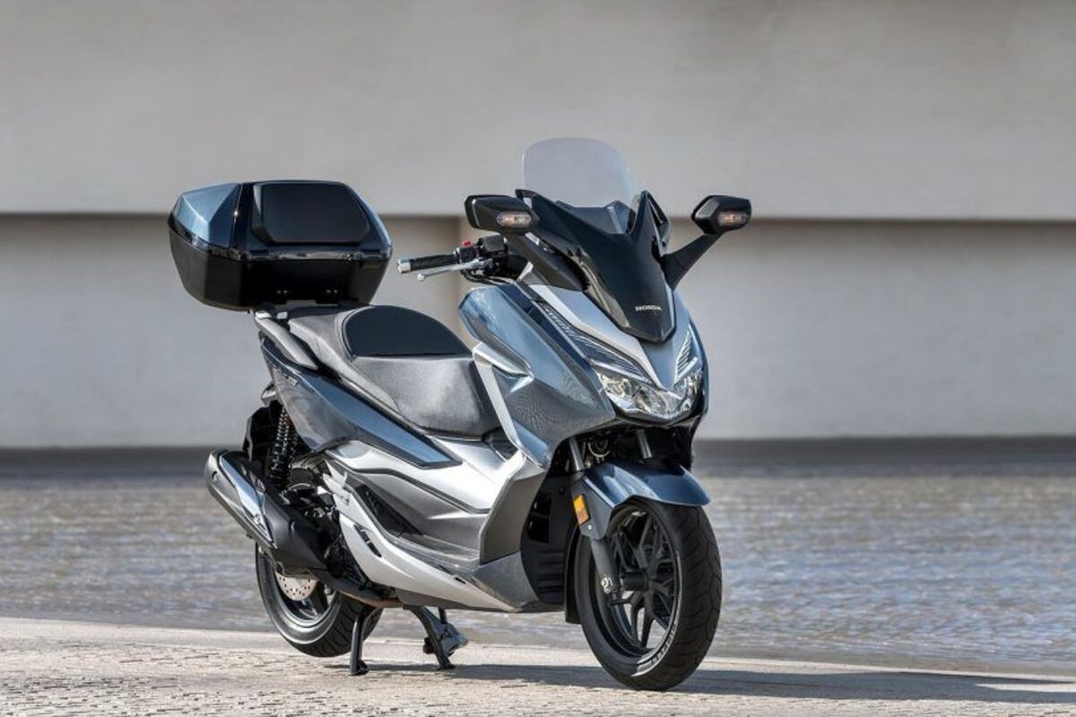 Yuk Simak! Skema Cicilan Motor Matic Honda Forza Terbaru 2024