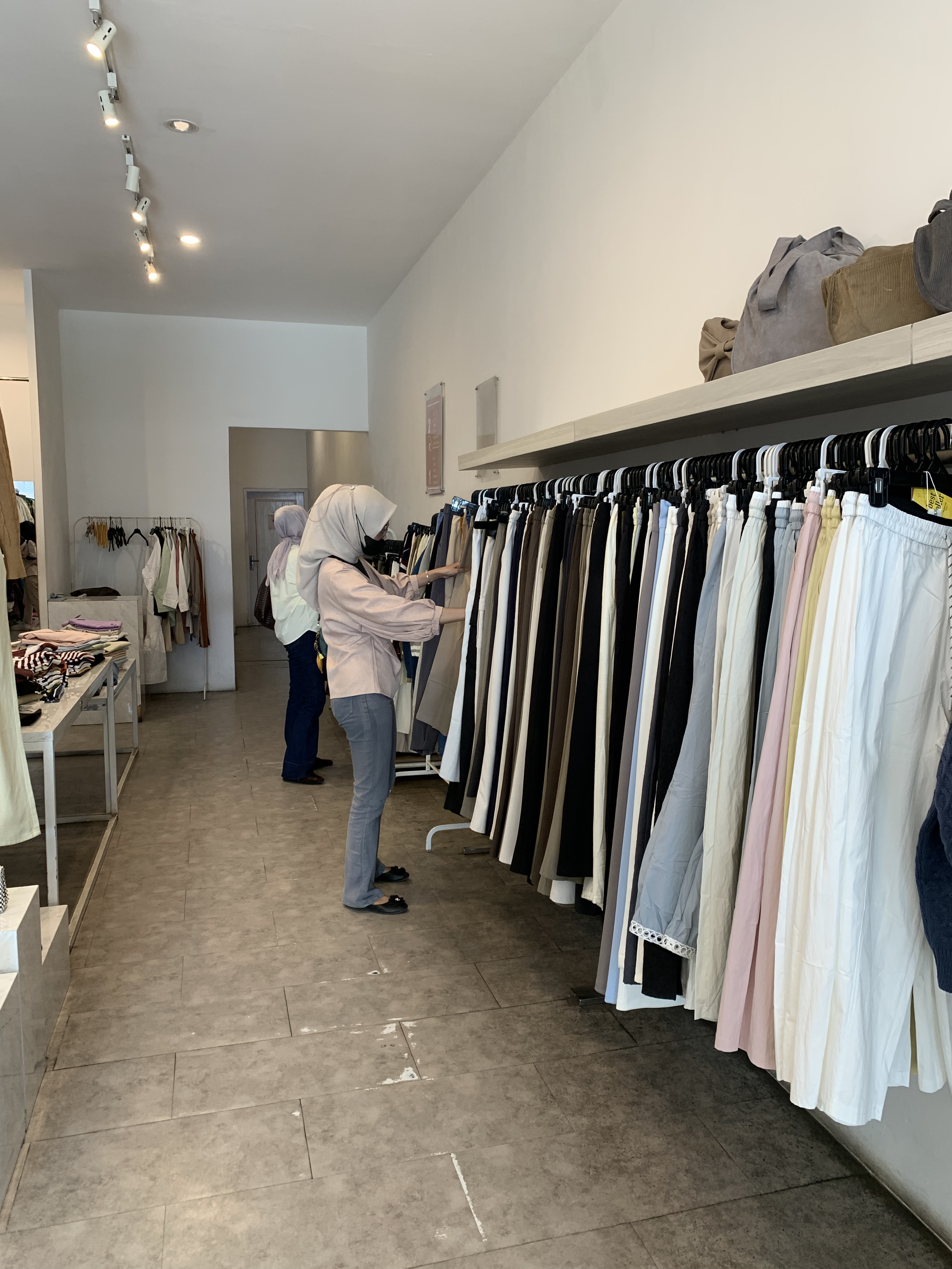 Rubylicious, Toko Fashion yang Menghadirkan Koleksi Stylish dan Kekinian