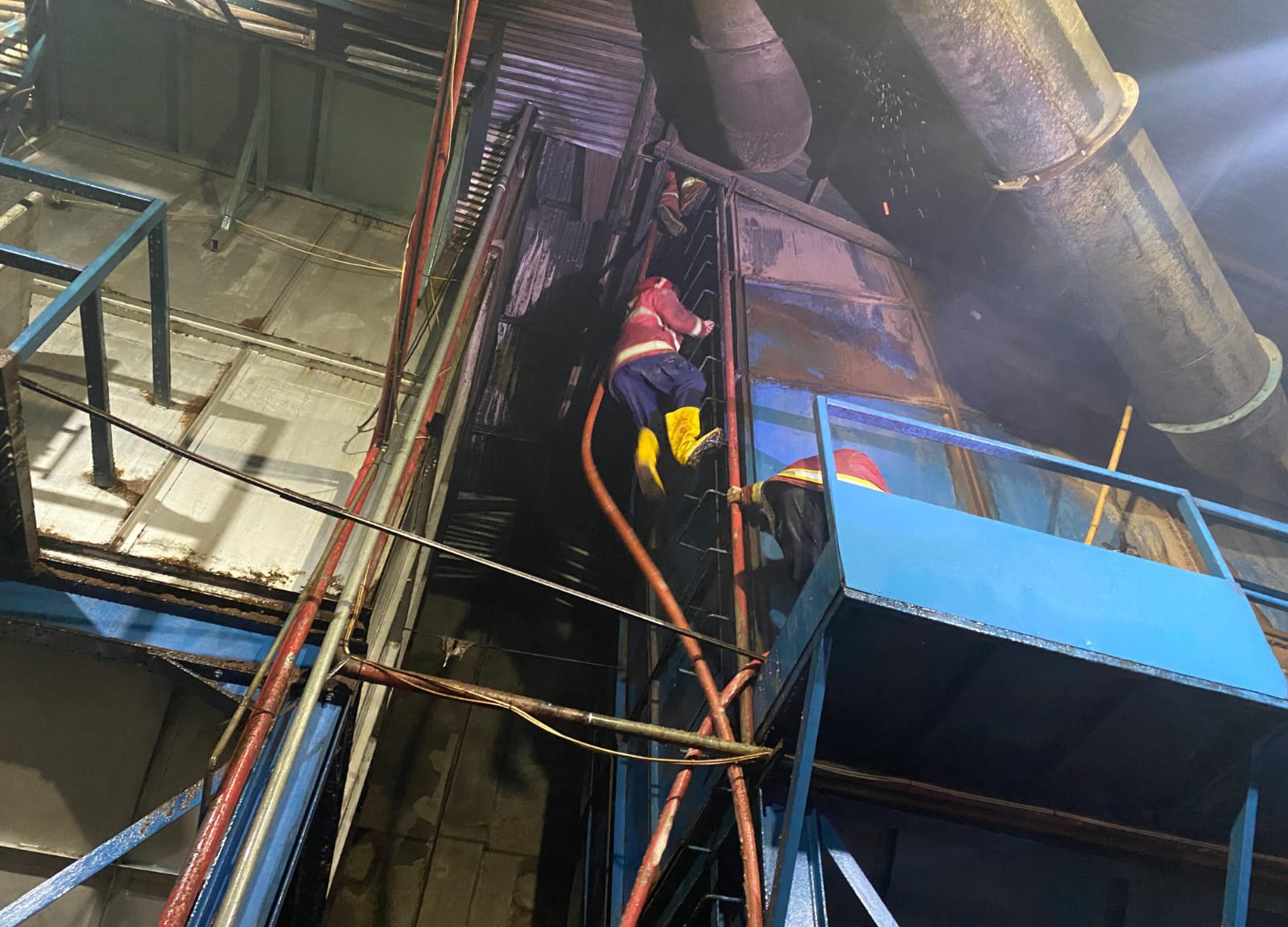 Dua Kebakaran Terjadi di Purbalingga, Silo Pabrik dan Dapur Rumah Warga Terbakar