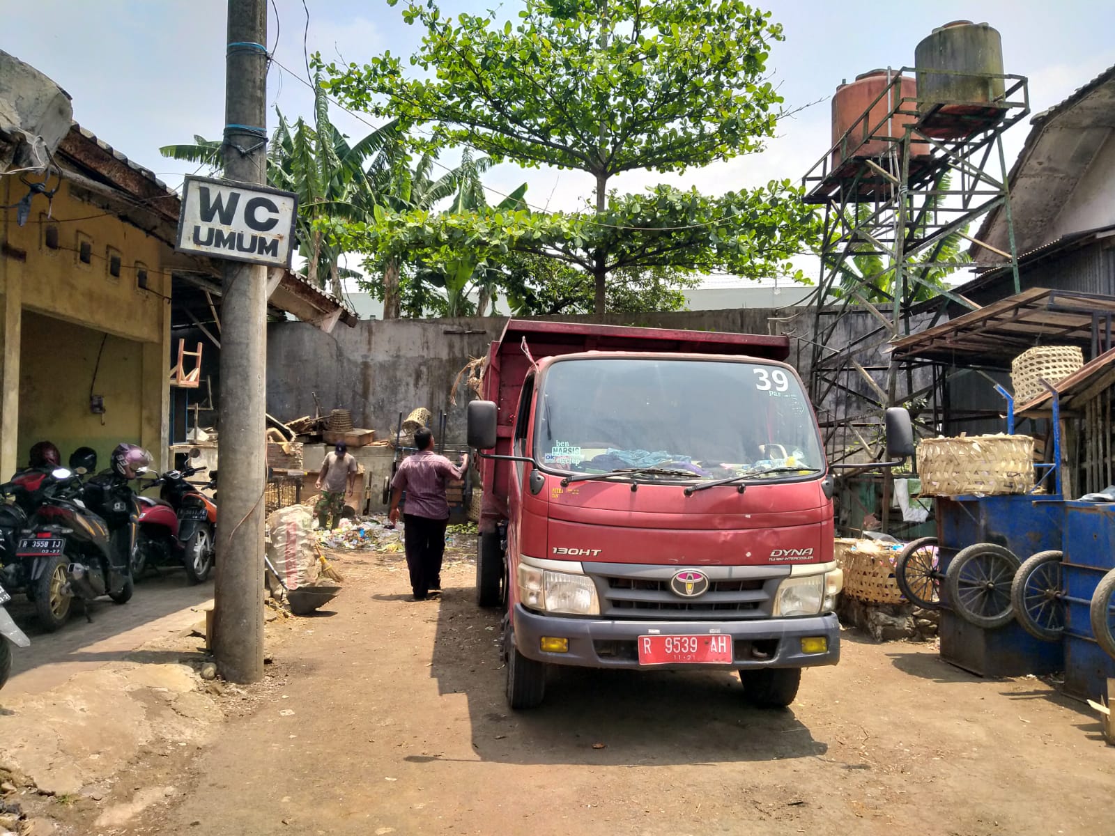 Limbah Pasar Ajibarang Dikeluhkan Masuk ke Irigasi Desa Pancasan