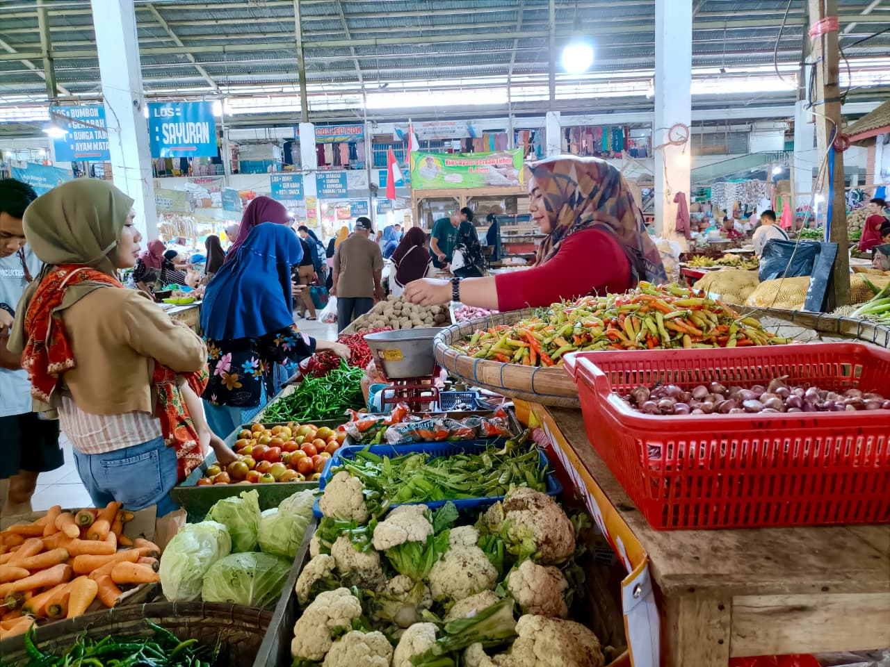 Harga Cabai dan Bawang Merah di Kebumen Naik, Daging Sapi Tetap Stabil