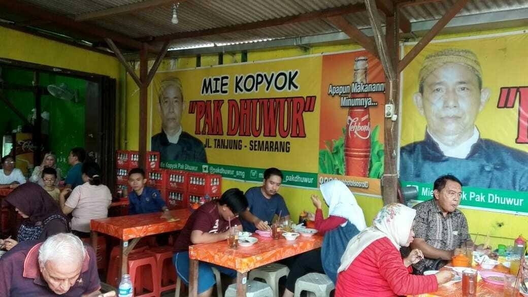 Mie Kopyok Pak Dhuwur Semarang, Kuliner Legendaris yang Masih Eksis!