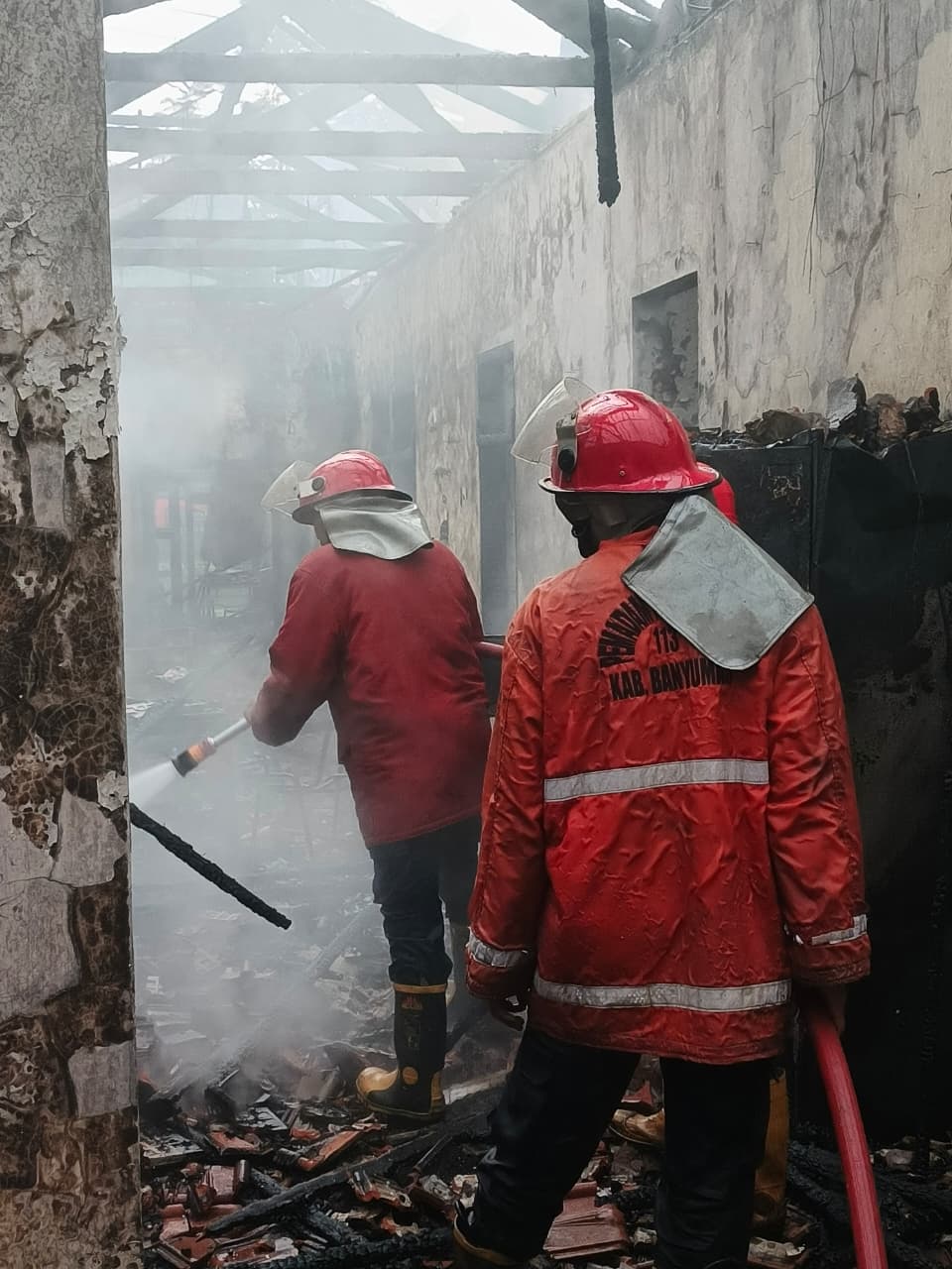 Korsleting Picu Kebakaran Kantor Ethos, 90 Pegawai Selamat