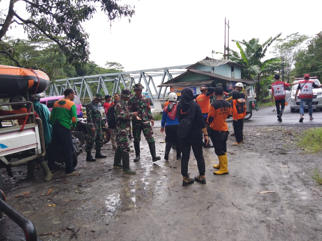 Seorang Nenek Diduga Hanyut, Tim Gabungan Sisir Sungai Merawu Banjarnegara