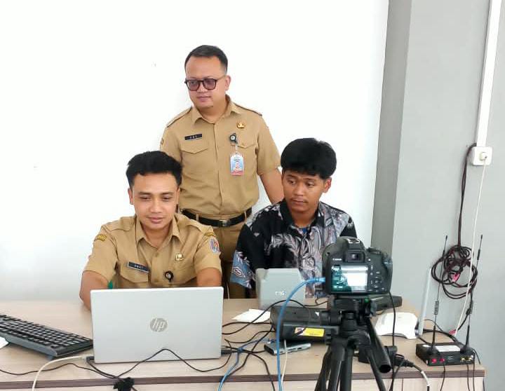 Disdukcapil Cilacap Jemput Bola Rekam KTP-el ke Sekolah