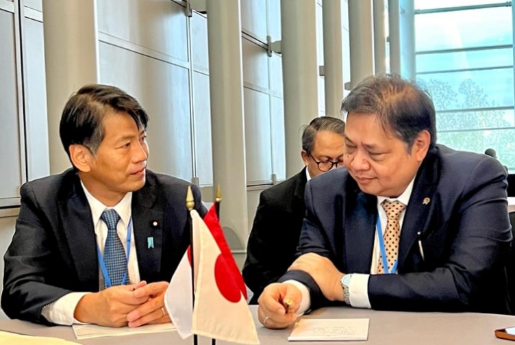 Bertemu Menteri Jepang, Menko Airlangga: Tahun 2023 Momentum Terbaik Saling Mendukung di G20 maupun IPEF