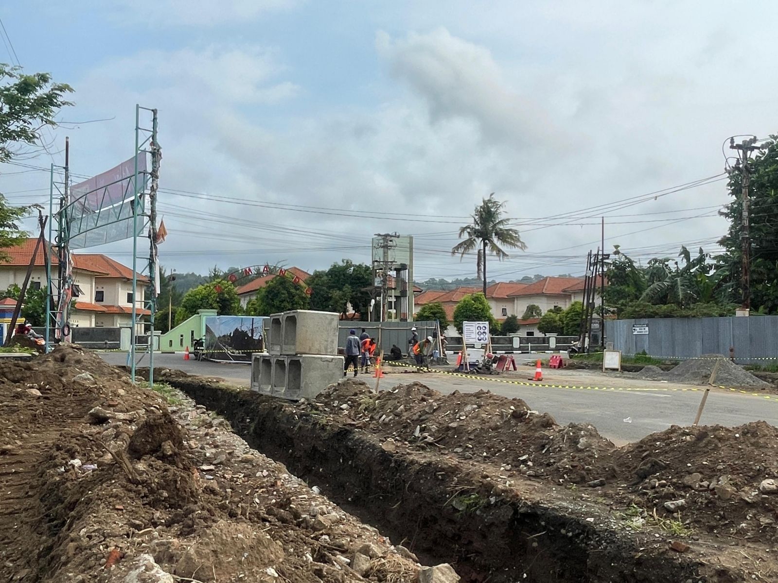 Trotoar Jalan A. Yani Mulai Direhabilitasi untuk Penataan Kawasan Heritage