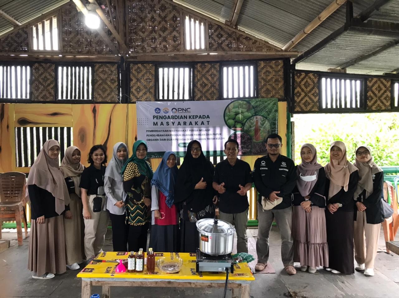 Pelatihan Pembuatan Sirup Pedada dan Pupuk Organik dari Sisa Produksi Sirup Buah Pedada di Cigimbal Park