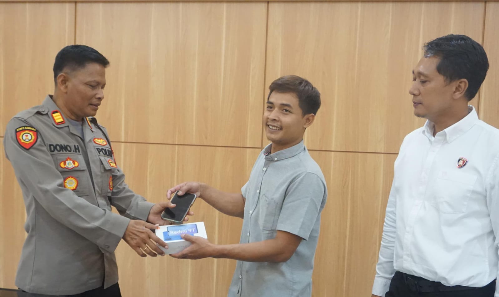 Minta Bantuan Kapolres Lewat Medsos, Warga Bukateja Temukan Kembali Handphone yang Hilang