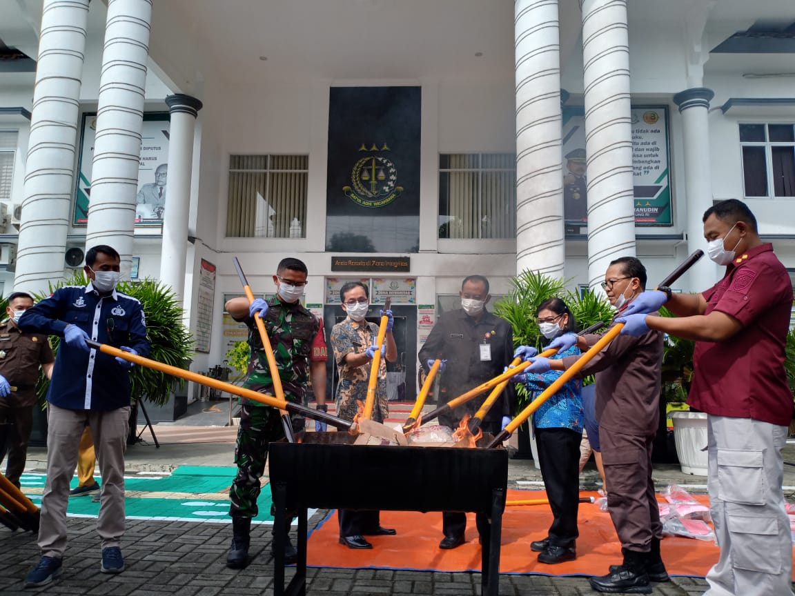 Ribuan Barang Bukti Perkara dari Desember 2024 hingga Mei 2025 Dimusnahkan oleh Kejari Purbalingga