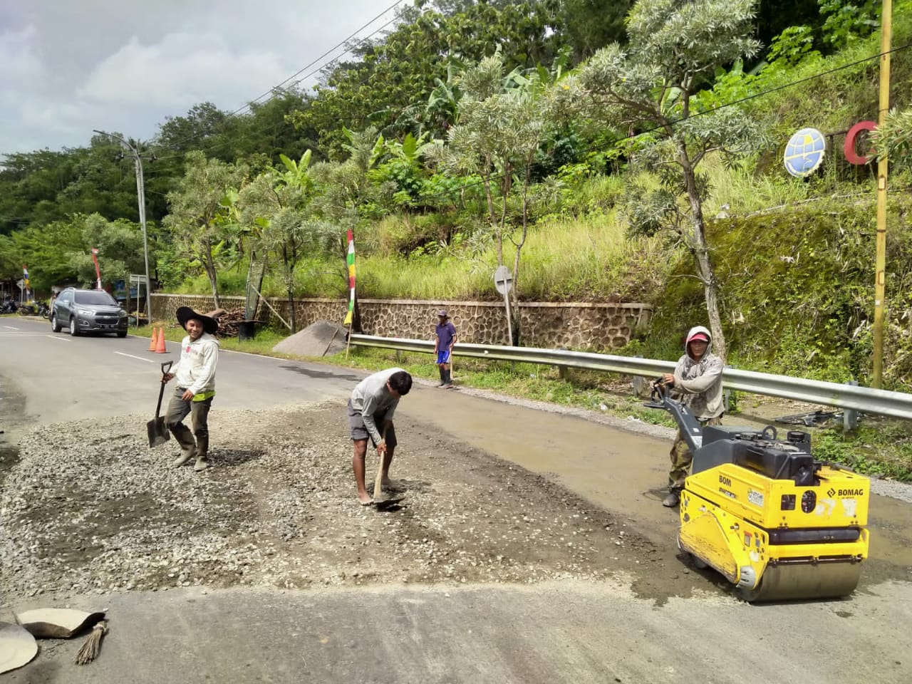 Sering Robohkan Pengguna Jalan, Overpass Kebasen Ditangani