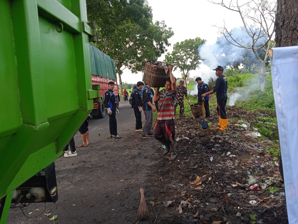 Miris, Sejumlah Lokasi Pinggir Jalan Jadi Tempat Sampah Liar