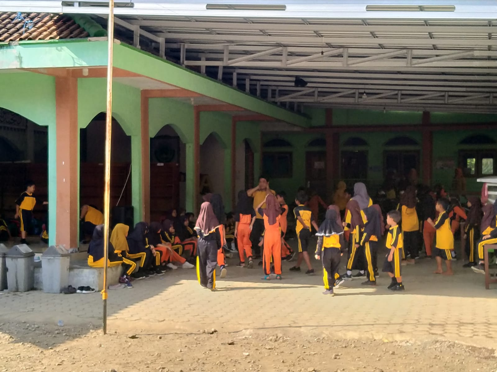 Kecamatan Gumelar Banyumas Kekurangan Guru Olahraga, Kepala Sekolah Rangkap Tugas Jadi Guru Olahraga 