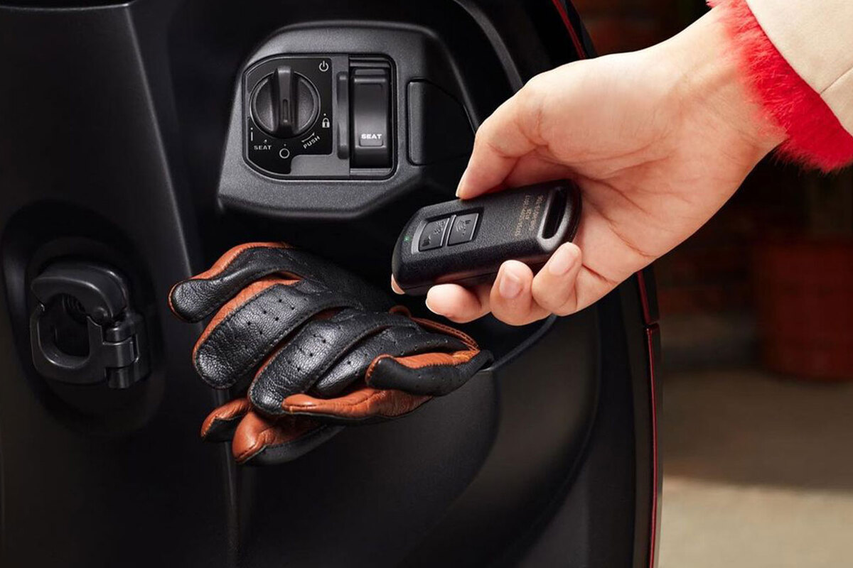 Perhatikan! 5 Cara Merawat Smart Key System Pada Motor Matic Honda