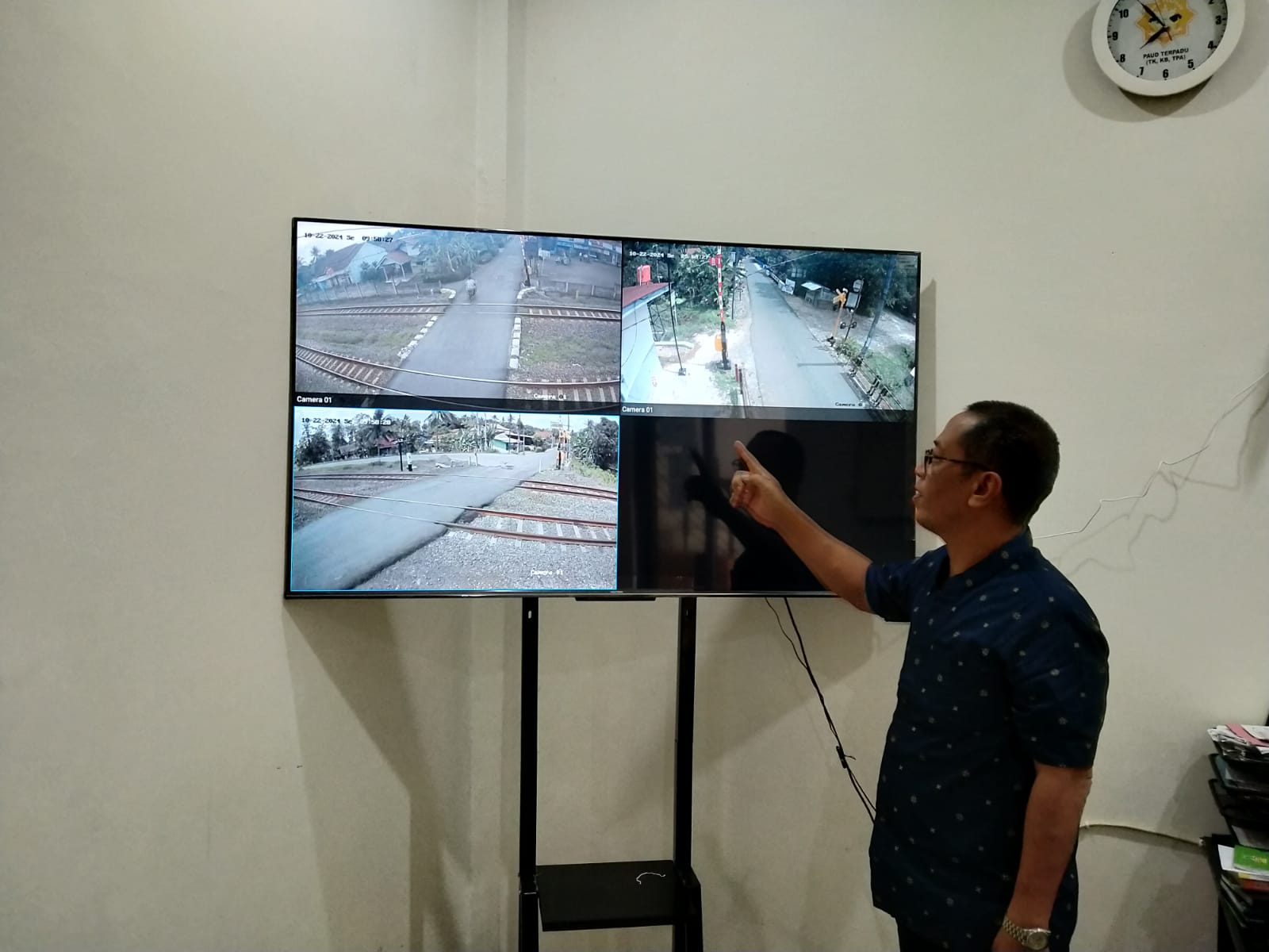 Perlintasan Kereta Api di Jalan Kabupaten Dipantau Realtime