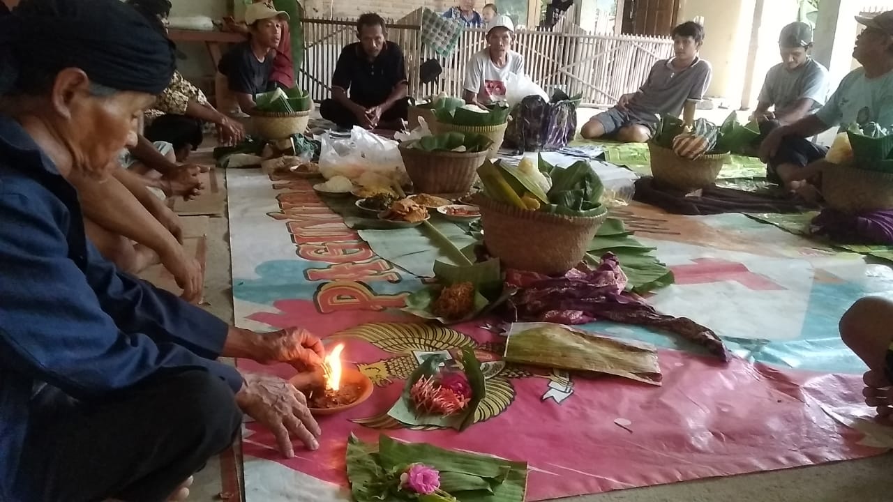 Aboge Awali Tradisi Ruwah ke Panembahan Joko Kaiman 