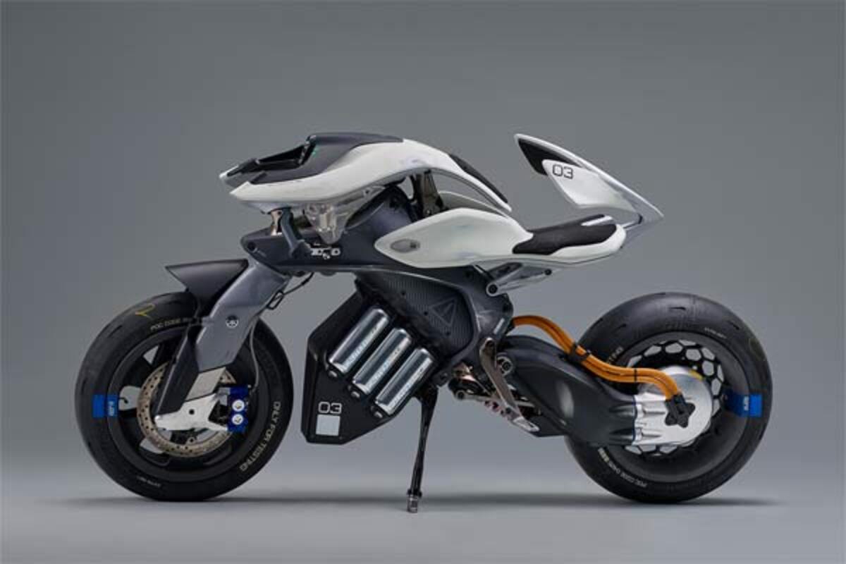 Yamaha MOTOROiD:? Tampil di Japan Mobility Show, Motor AI yang Siap Ubah Dunia Otomotif