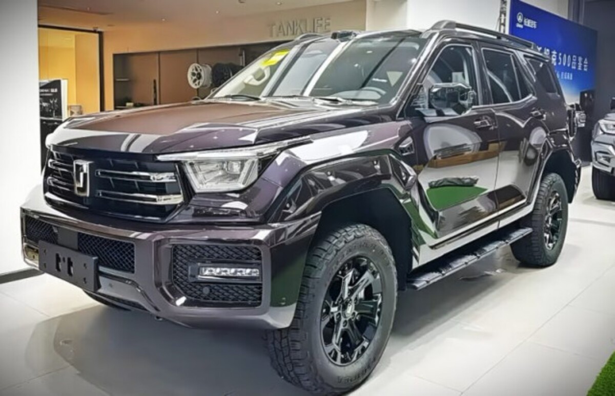 Resmi! GWM Tank 400 PHEV Hi4-Z Rilis Oktober 2025, SUV Hybrid Mewah dengan Performa Bertenaga