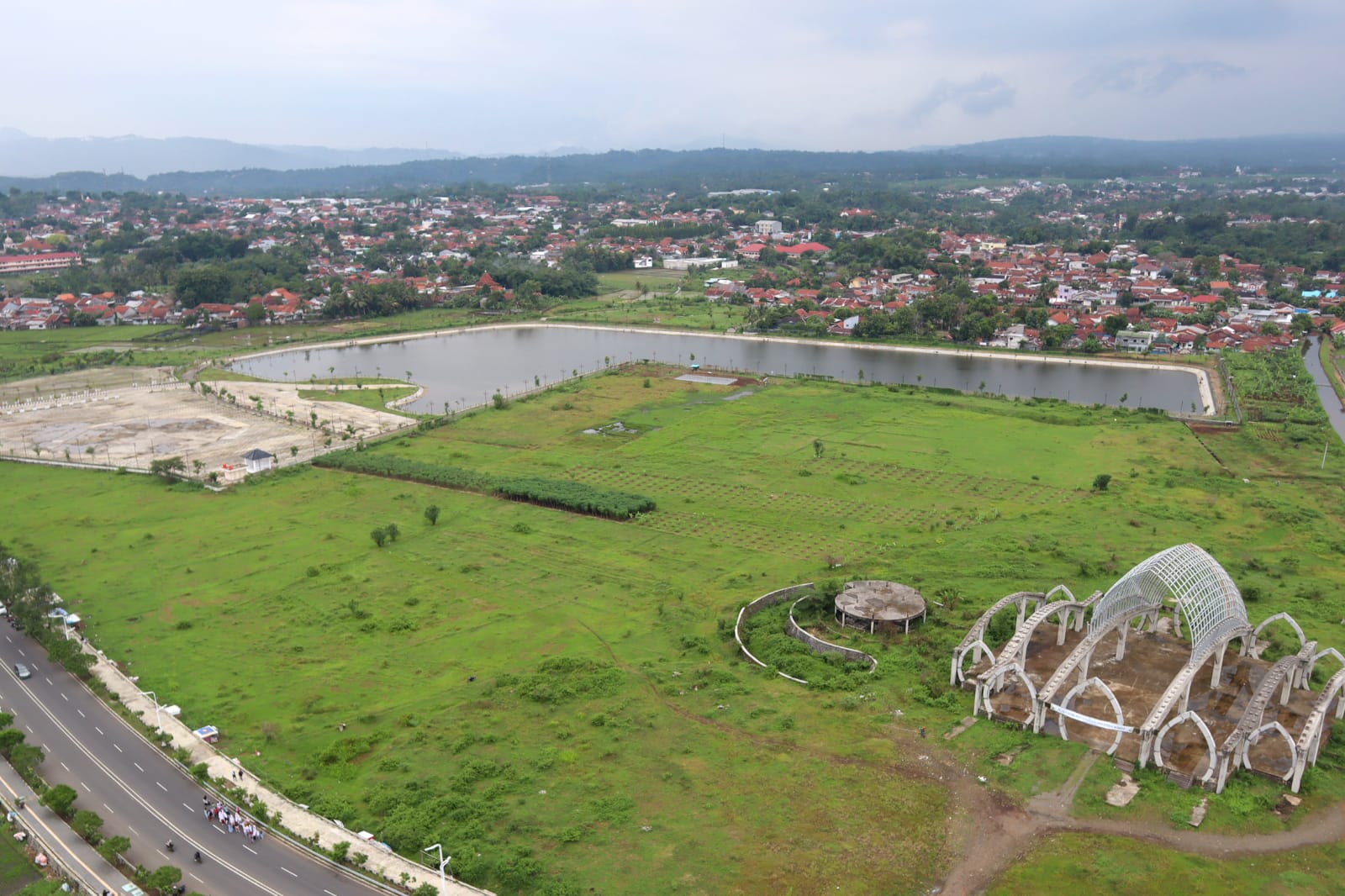 Kolam Retensi Jalan Bung Karno Disapkan Jadi Urban Space, Target Dibuka Awal Juli 2025