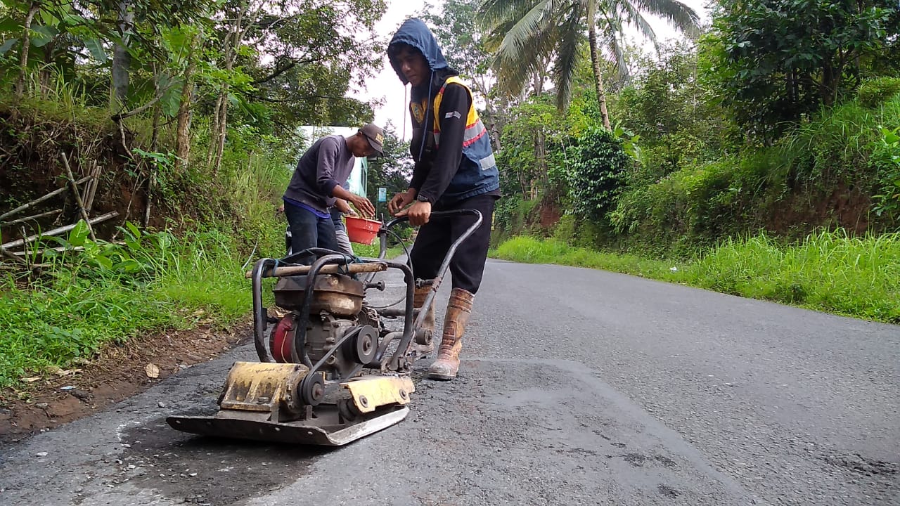 Ruas Kemranjen-Tanggeran Dikeluhkan Banyak Lubang, DPU: Akan Dihotmix 