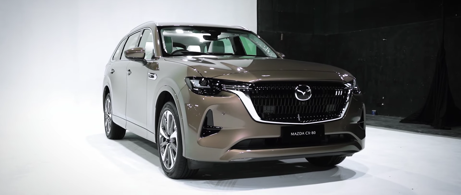 Mazda CX-80 PHEV, SUV Premium Hybrid yang Mewah, Bertenaga, dan Super Irit