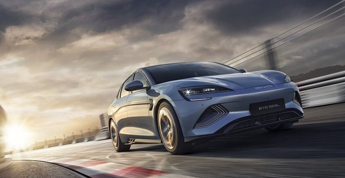 Intip Harga Mobil Bekas BYD Seal, Bisa Turun Sampai 200 Jutaan!