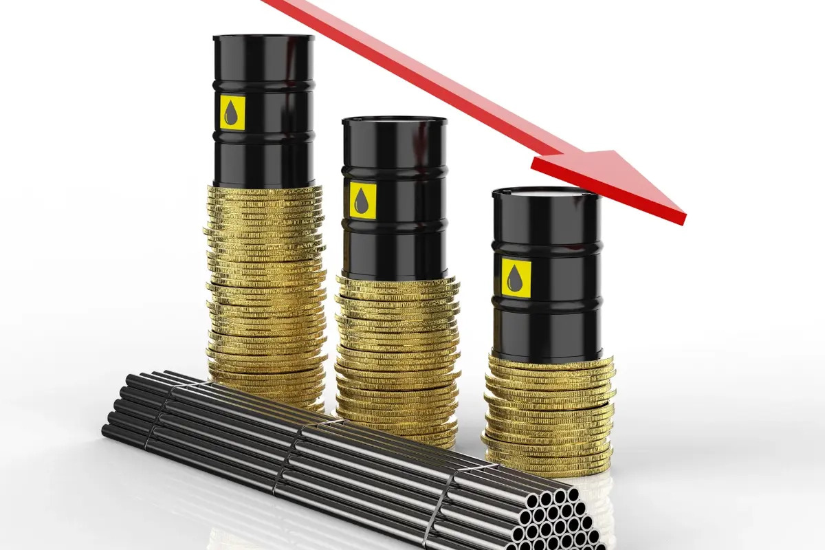 Harga Minyak Anjlok Lagi, Dampak Ekonomi AS dan Sanksi Eropa!