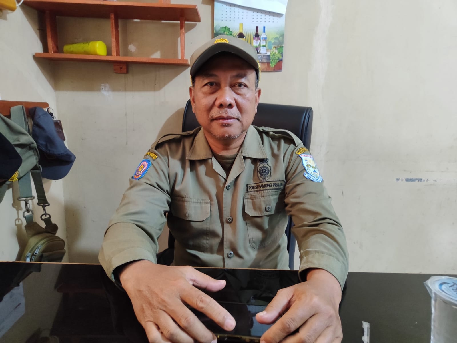 Satpol-PP Imbau Warga Stop Memberi Uang ke Pengemis