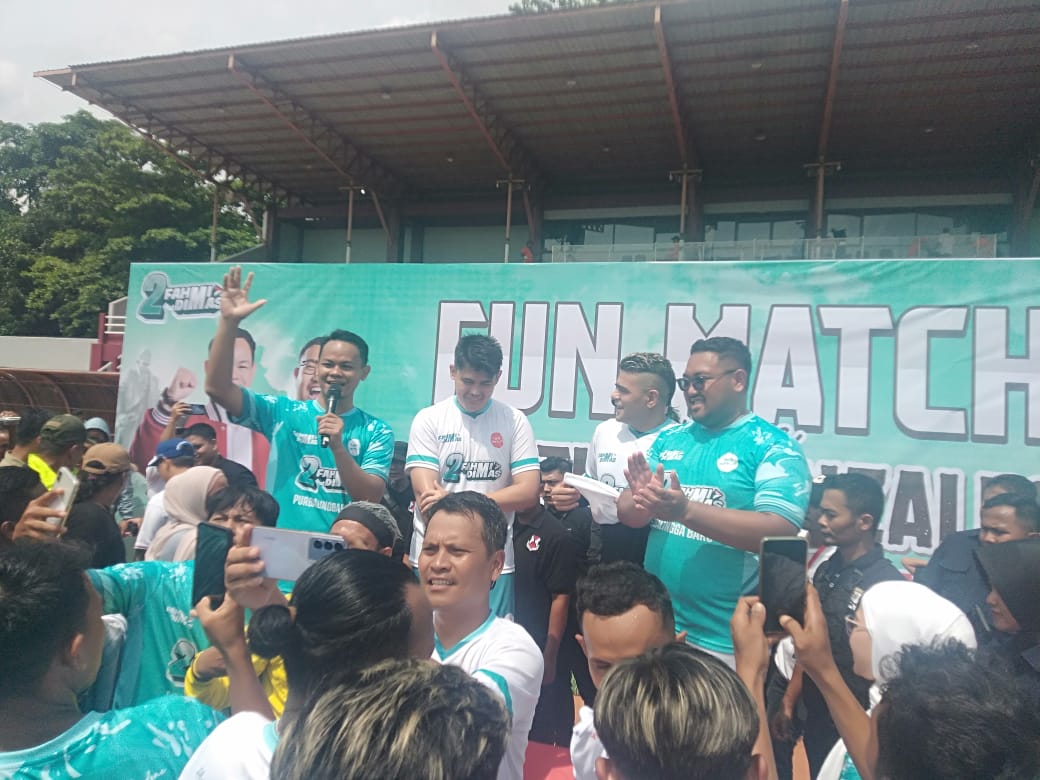 Seru, Fahmi-Dimas Ikut Fun Match Bersama Cristian Gonzales