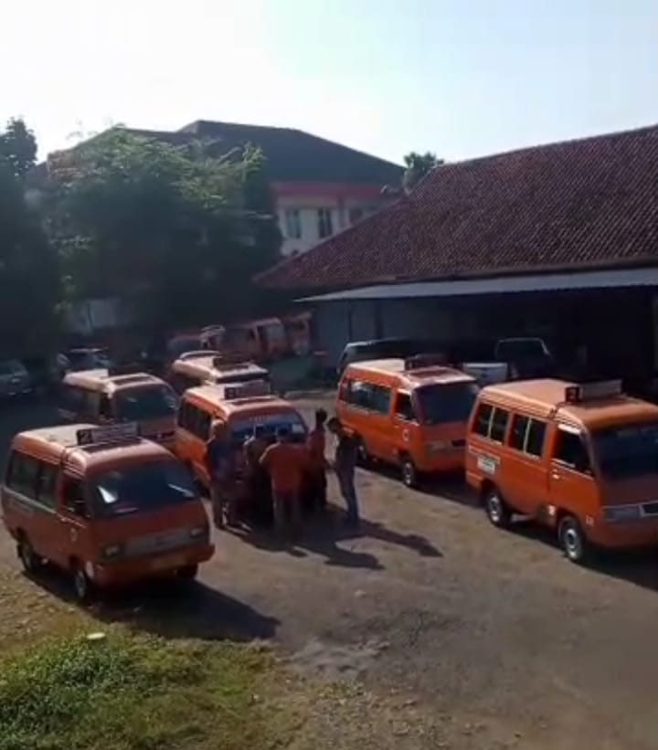 Kesadaran Meningkat, Awak Angkutan Kota Uji Berkala Secara Kolektif