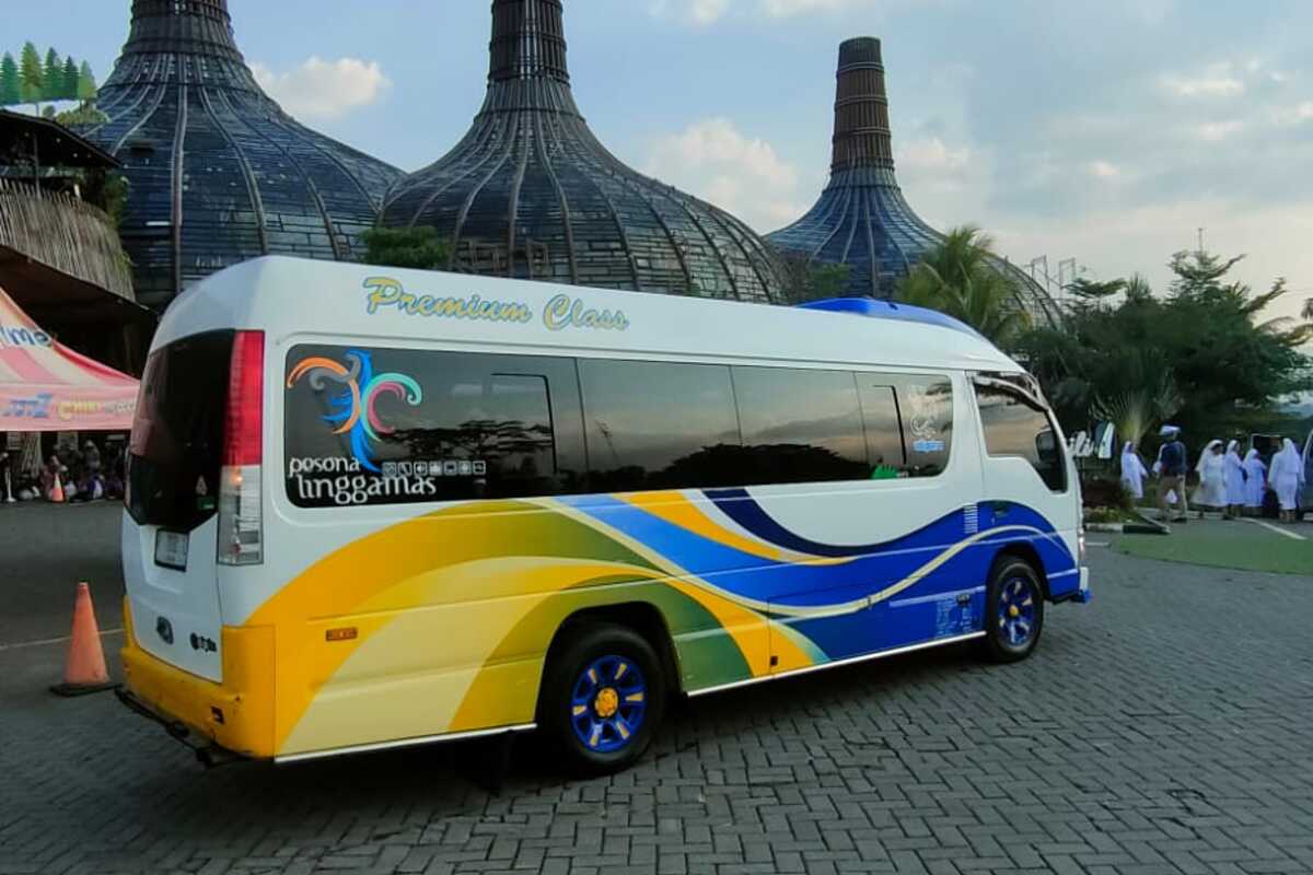 Isuzu Elf Jadi Mobil Pilihan Tepat untuk Travel atau Sewa Mobil